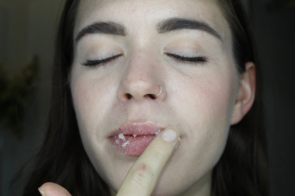 5 Expert Tips for Fixing Chapped Lips